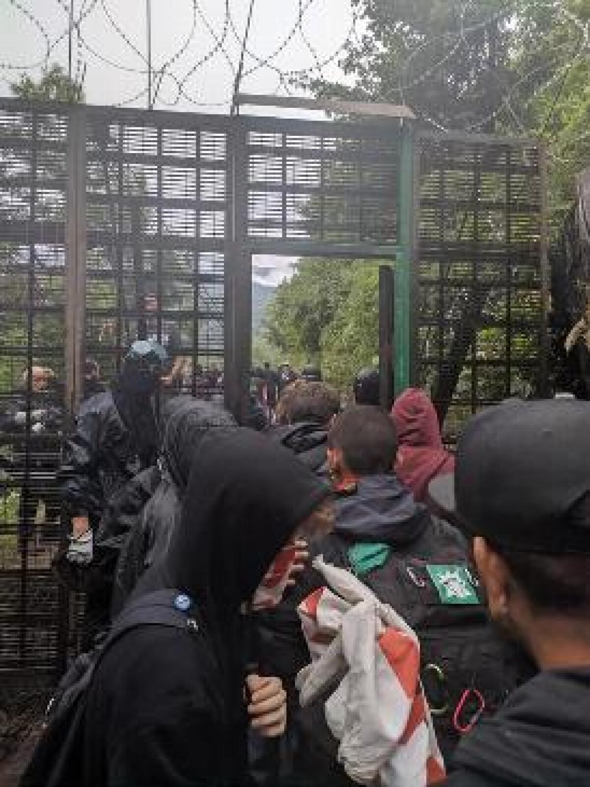 TAV: FORZATO PRIMO SBARRAMENTO ZONA ROSSA, 40 DENUNCIATI - 