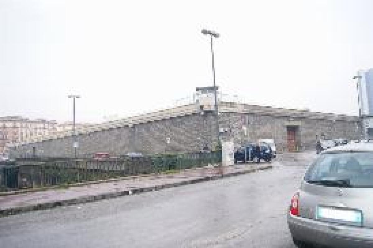 DETENUTO PER OMICIDIO EVADE DA POGGIOREALE - 