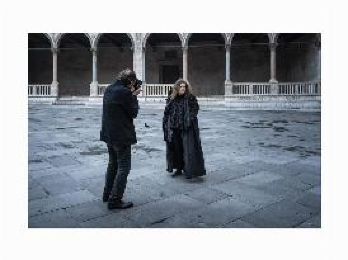 "CERCANDO GIULIETTA", IL CALENDARIO PIRELLI SVELA IL BACKSTAGE - 