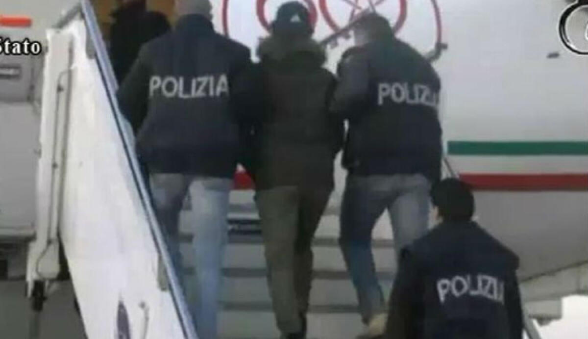 "Radicalizzato in carcere e vicino a Isis", espulso tunisino: era stato detenuto anche a Gela - 