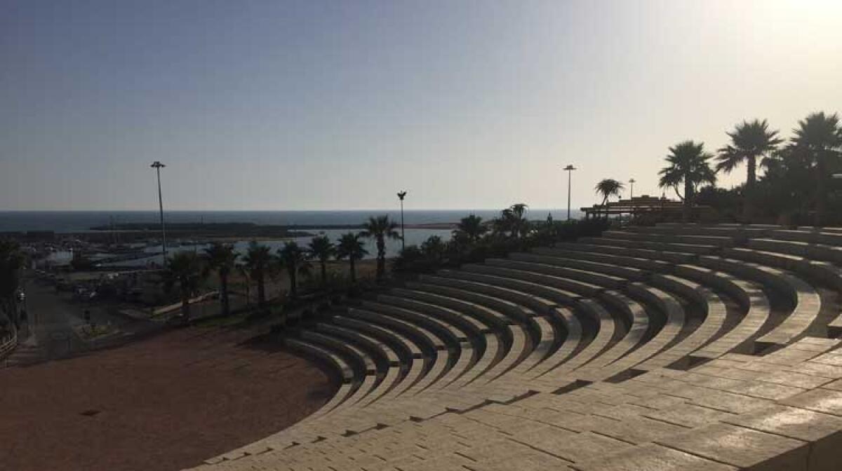 Villa Greca: quale Prometeo? - Il teatro di villa Greca.