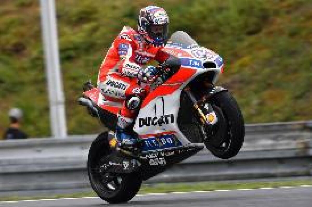 CAPOLAVORO DOVIZIOSO, VINCE IN AUSTRIA DAVANTI A MARQUEZ, ROSSI 4^ - 