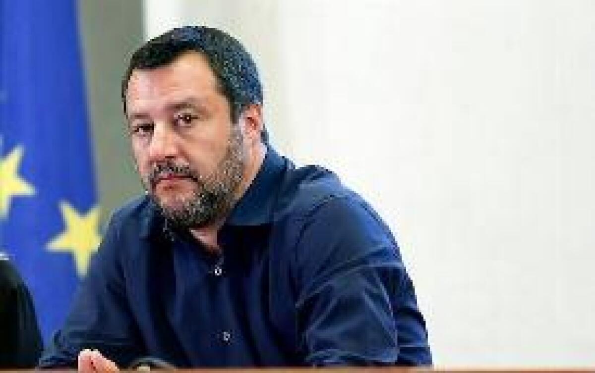 IMMIGRAZIONE:SALVINI"OPEN ARMS TIENE IN OSTAGGIO MIGRANTI PER PROVOCARE" - 