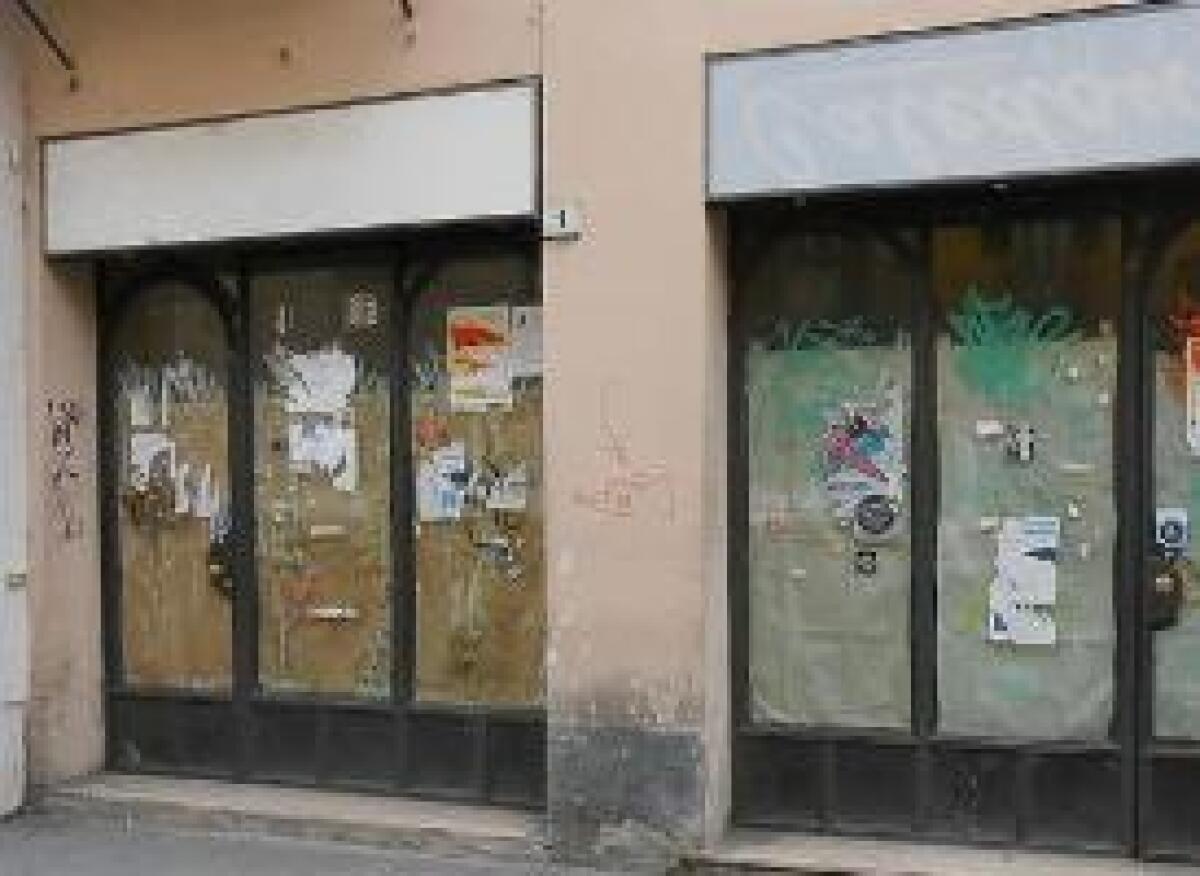 CONTINUA LA CRISI DEI NEGOZI DI VICINATO - 