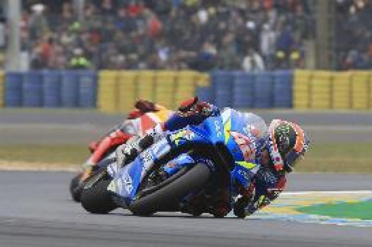 MOTOMONDIALE: RINS BEFFA NEL FINALE MARQUEZ A SILVERSTONE, ROSSI 4° - 