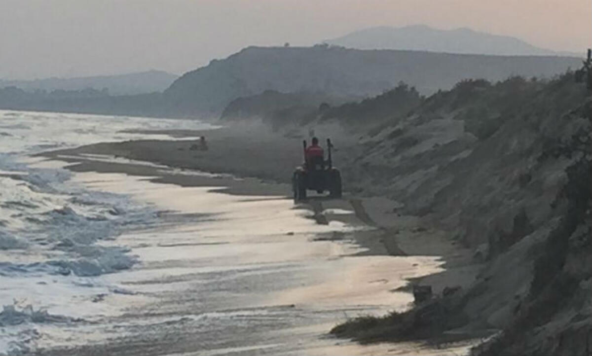 Morto in mare a Tenutella, forse vittima di un malore: la moglie salvata e trasportata in ospedale - Il tratto di spiaggia dove è stato recuperato il corpo dell'uomo