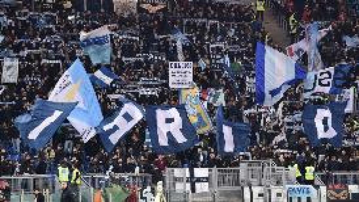 AGGUATO IN UN PARCO A ROMA, MORTO CAPO ULTRAS LAZIO -