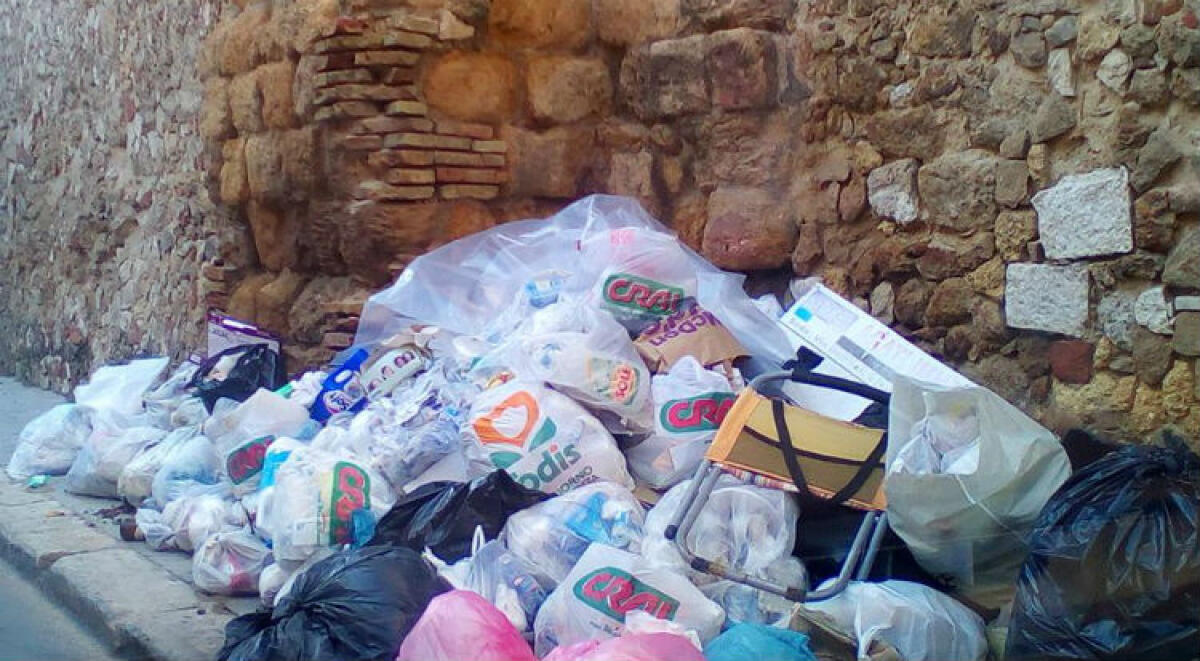 Caos rifiuti di un anno fa, ordinanza Messinese illegittima: Tekra al Cga per risarcimento - 