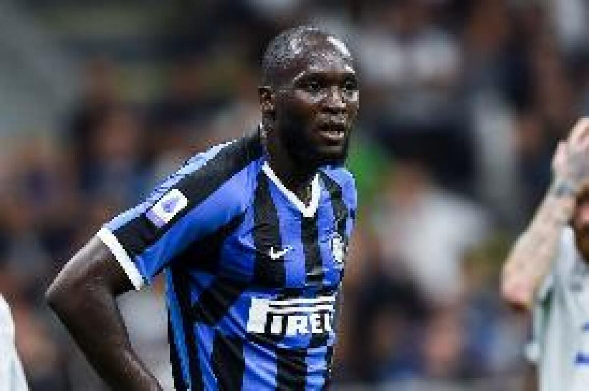 RAZZISMO, LUKAKU RICEVE LA SOLIDARIETÀ DEL CAGLIARI "MA ORA LOTTIAMO" - 