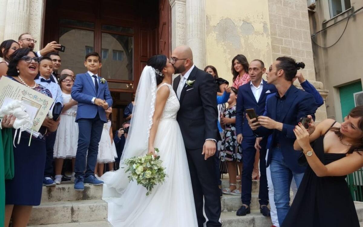 Fiori d'arancio al Quotidiano, Giuseppe e Carlotta hanno detto "sì" - 