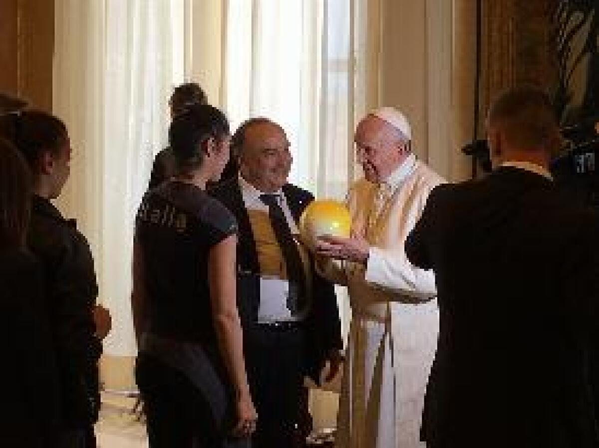 LA FEDERGINNASTICA IN UDIENZA DAL PAPA PER IL 150° ANNO DI FONDAZIONE - 