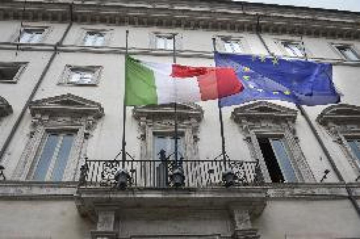 SI RIAPRE IL DIBATTITO SULL'AUTONOMIA - 