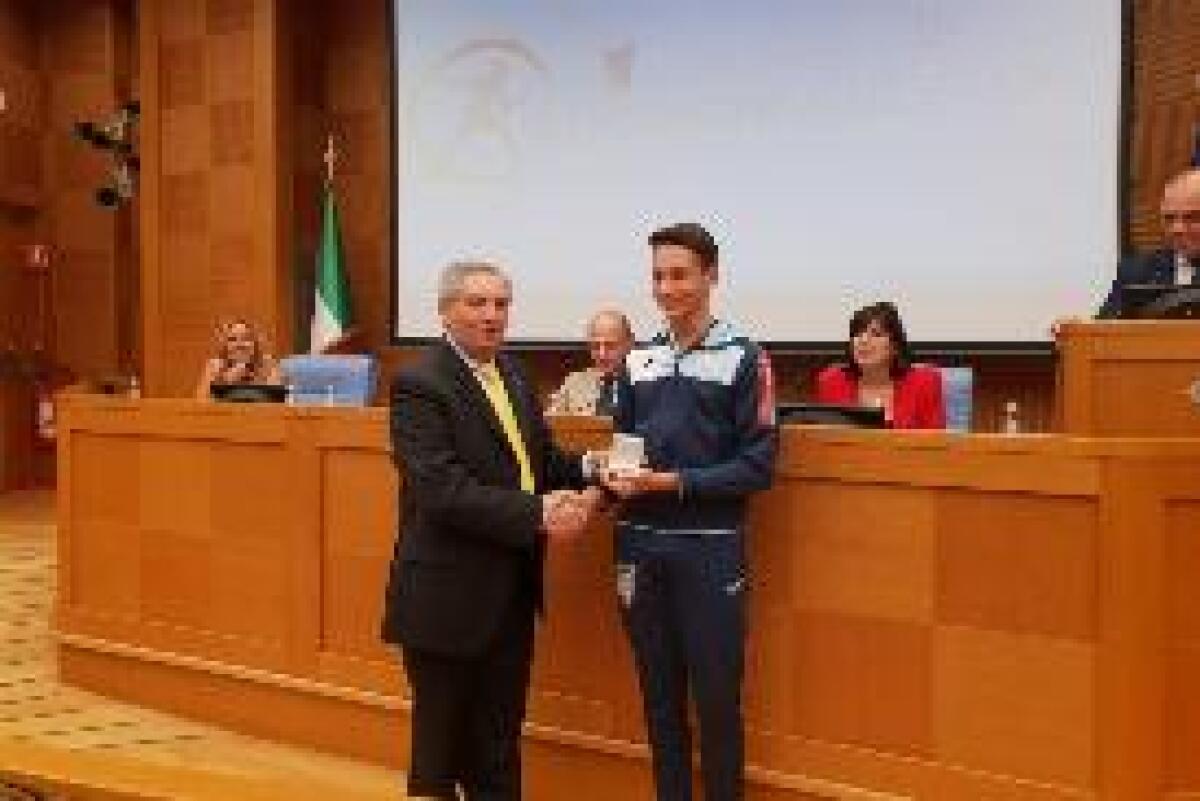 SCHERMA, PREMIATI 93 ATLETI DI TUTTA ITALIA DA FIS E ICS - 