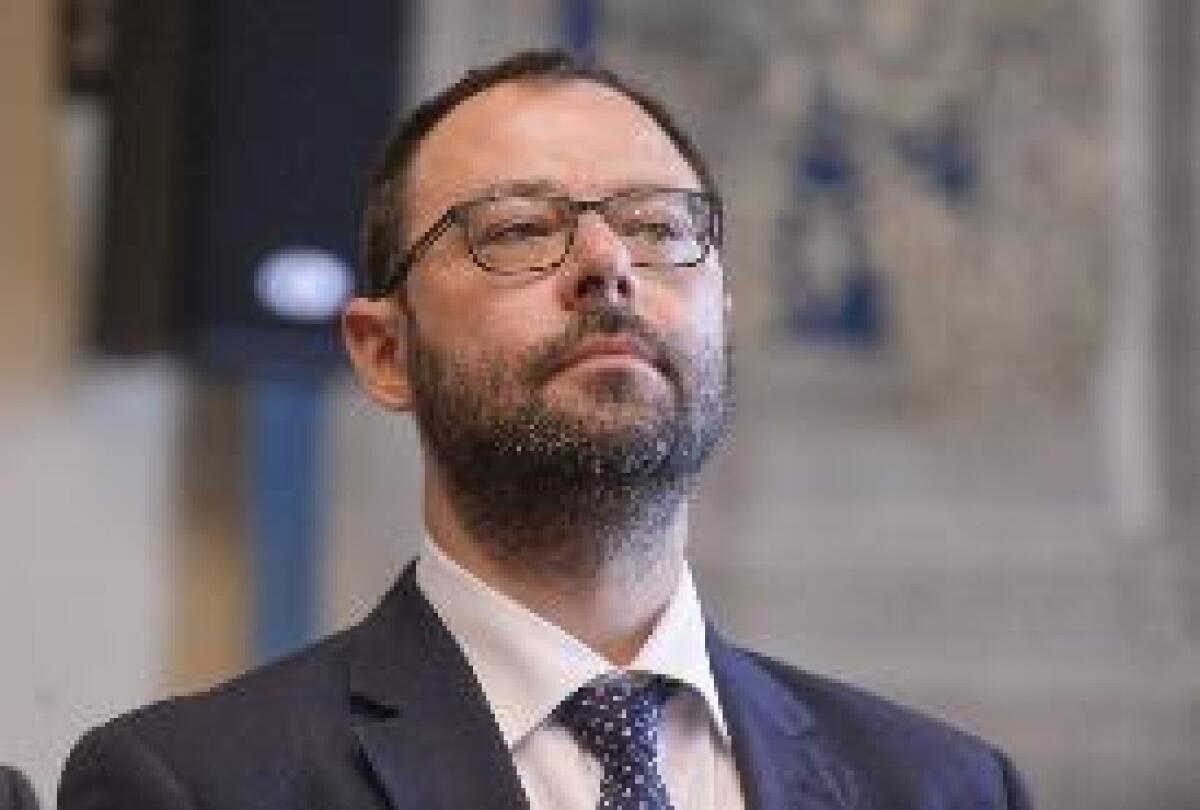 M5S "SE SU ROUSSEAU VINCE IL NO AL GOVERNO CONTE NE PRENDA ATTO" - 