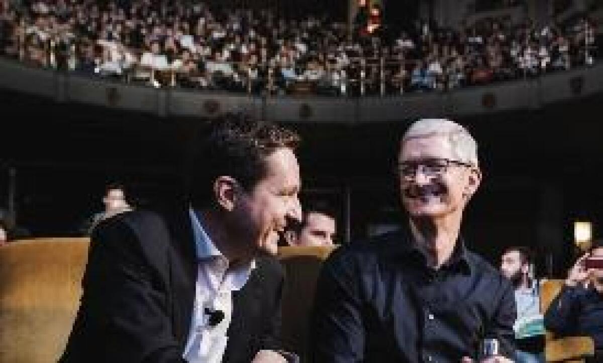 TIM COOK A 20^ ANNIVERSARIO OSSERVATORIO PERMANENTE GIOVANI EDITORI - 