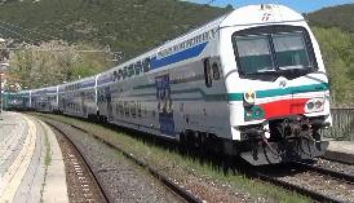 CESSATO L'ALLARME NELLA STAZIONE DI PESCARA, RITARDI FINO A 140 MINUTI - 
