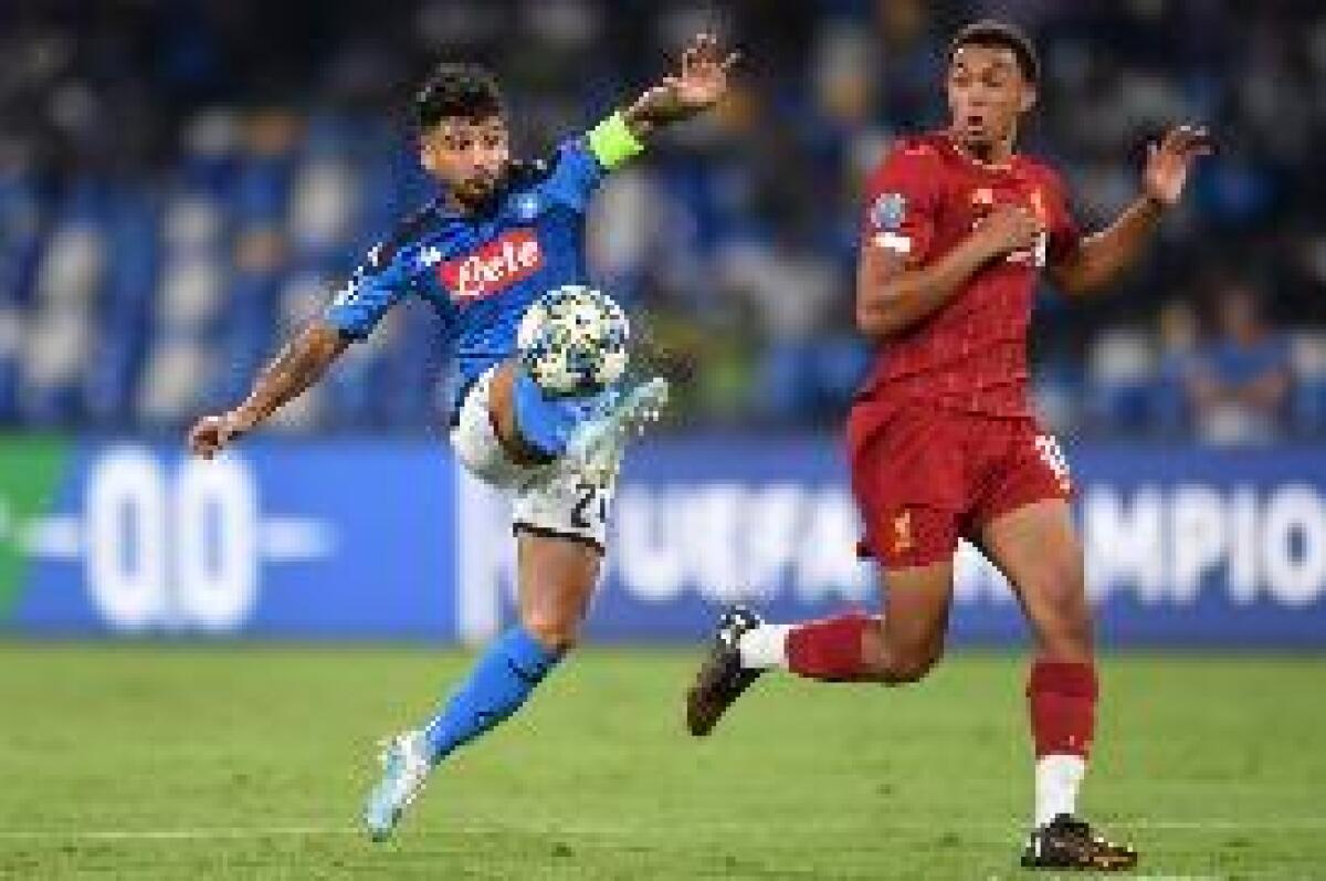 MERTENS E LLORENTE STENDONO I CAMPIONI, NAPOLI-LIVERPOOL 2-0 - 