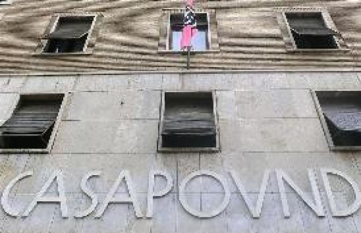 CASAPOUND E FORZA NUOVA OSCURATI SUI SOCIAL - 