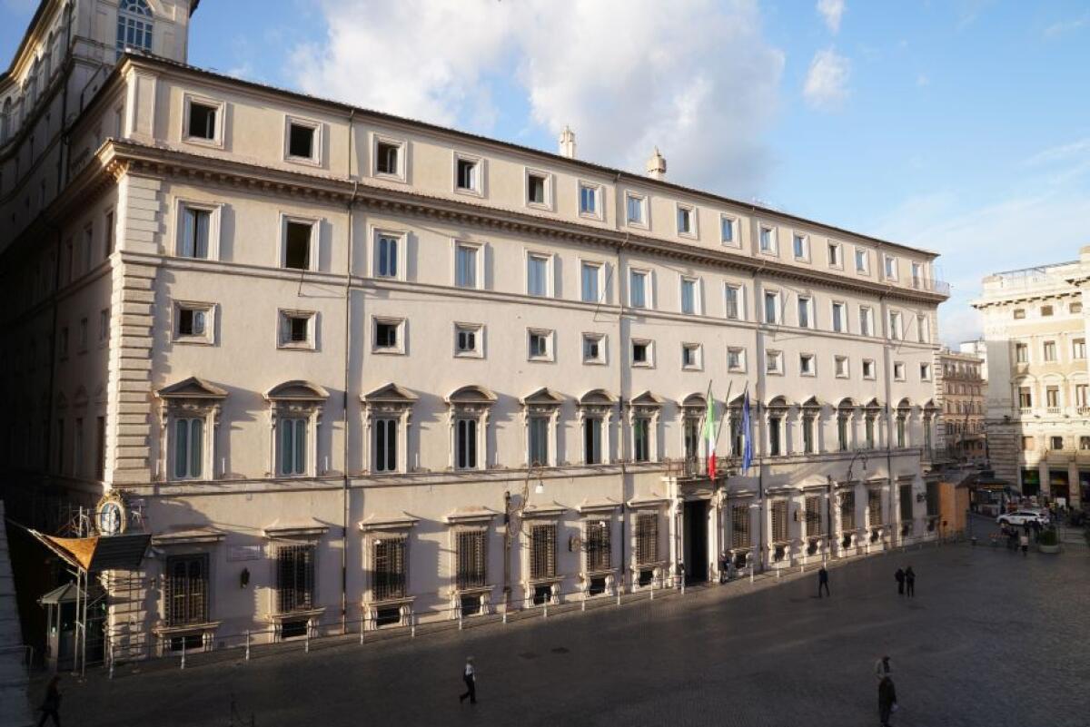 MANOVRA, INTESA SU CARCERE PER EVASORI. SLITTA TETTO SUL CONTANTI - 