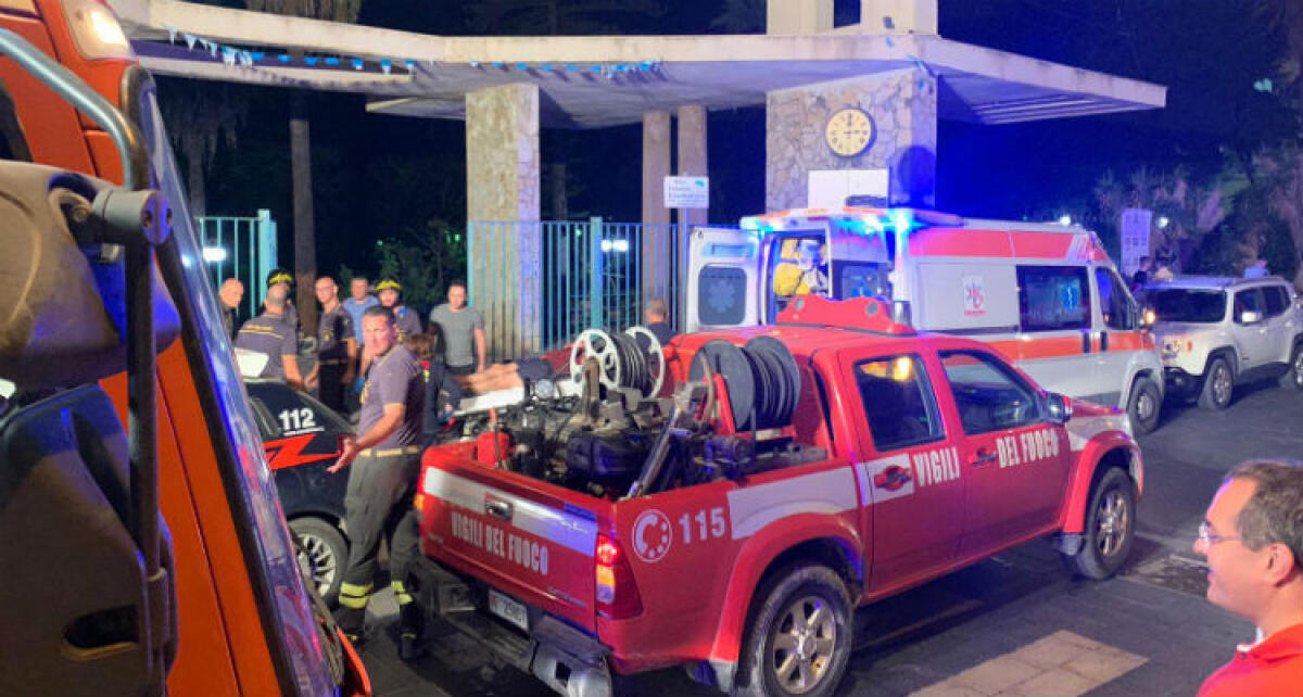 Paura alla villa comunale, uomo ferito: è stato messo in salvo dai soccorritori - I soccorritori intevenuti