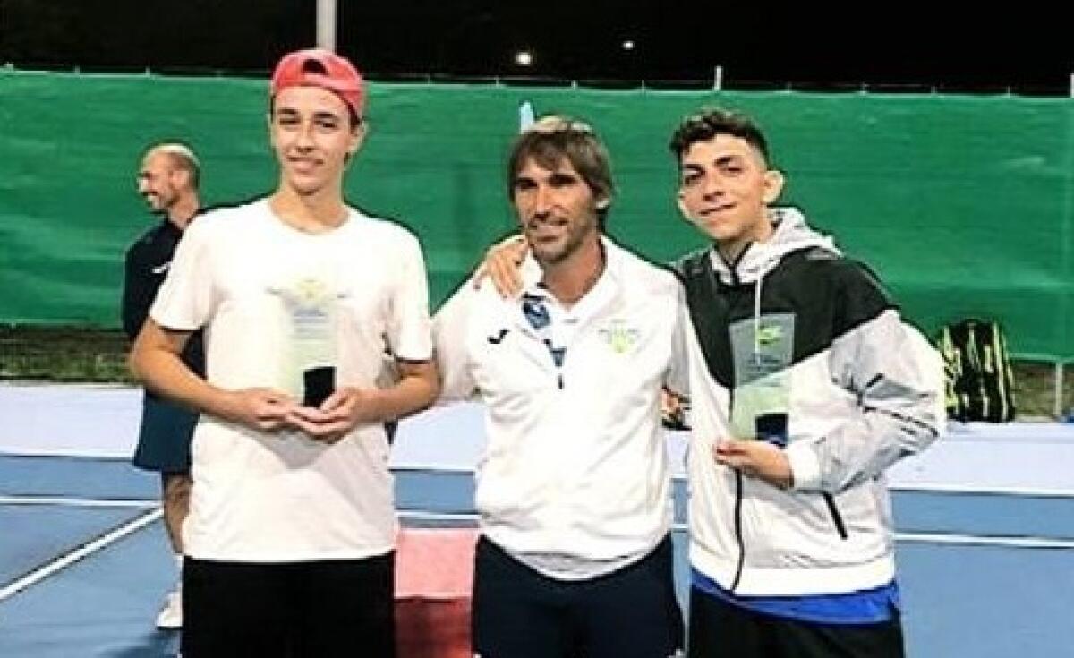Tennis, la coppia Gallo-Scollo vince il torneo di Terza categoria -