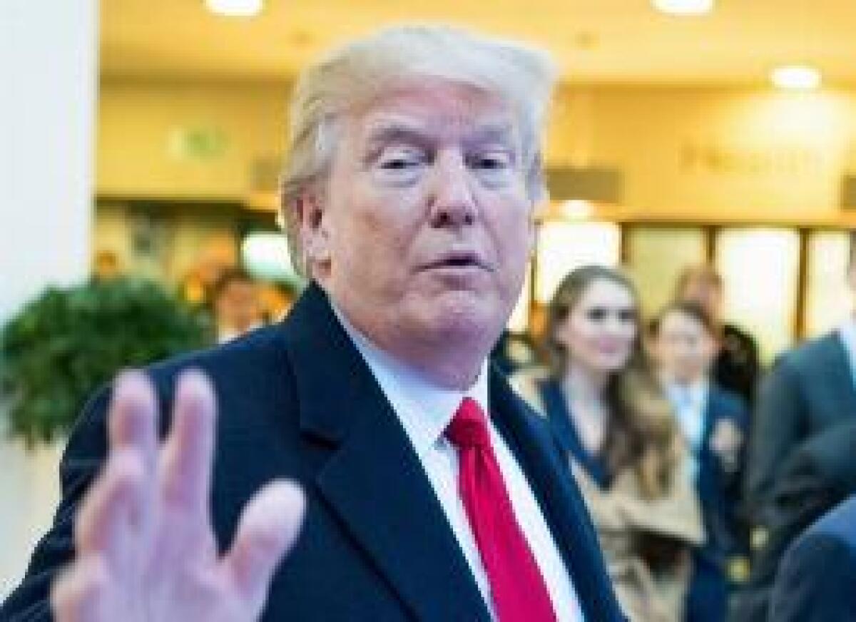 SIRIA, TRUMP "CI SFILIAMO DALLE RIDICOLE GUERRE TRIBALI" - 