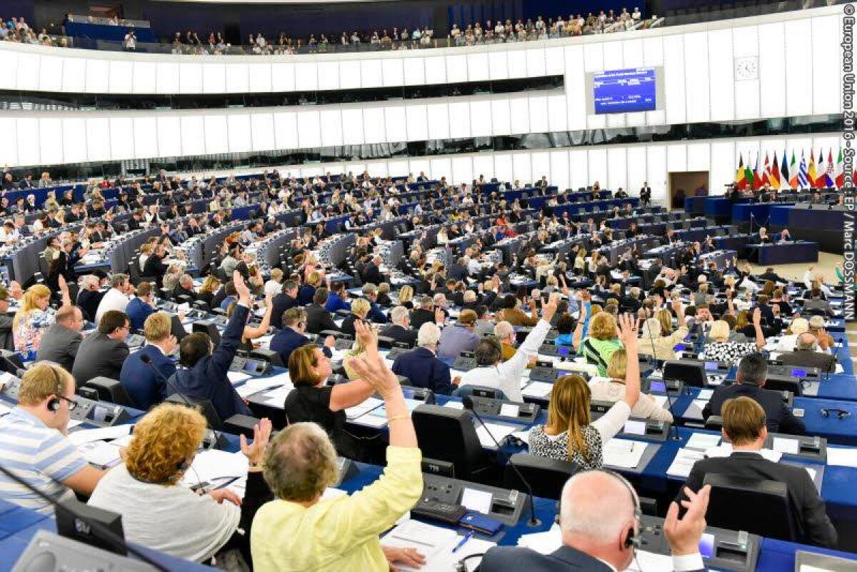 L’EUROPARLAMENTO “CHIUDE I PORTI” ALLE ONG - 