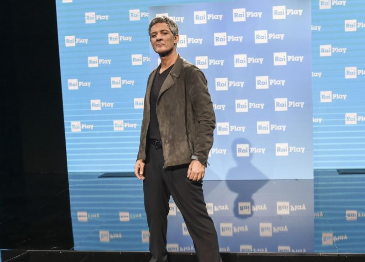 FIORELLO RIPARTE DA RAIPLAY “A QUASI 60 ANNI SONO IL NUOVO CHE AVANZA!” - 