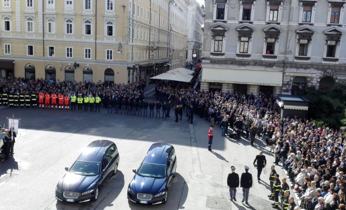 A TRIESTE I FUNERALI DEI DUE AGENTI UCCISI - 