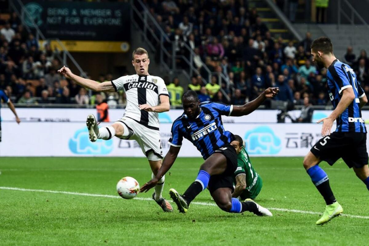 INTER FALLISCE OPERAZIONE SORPASSO, 2-2 A SAN SIRO CON IL PARMA - 