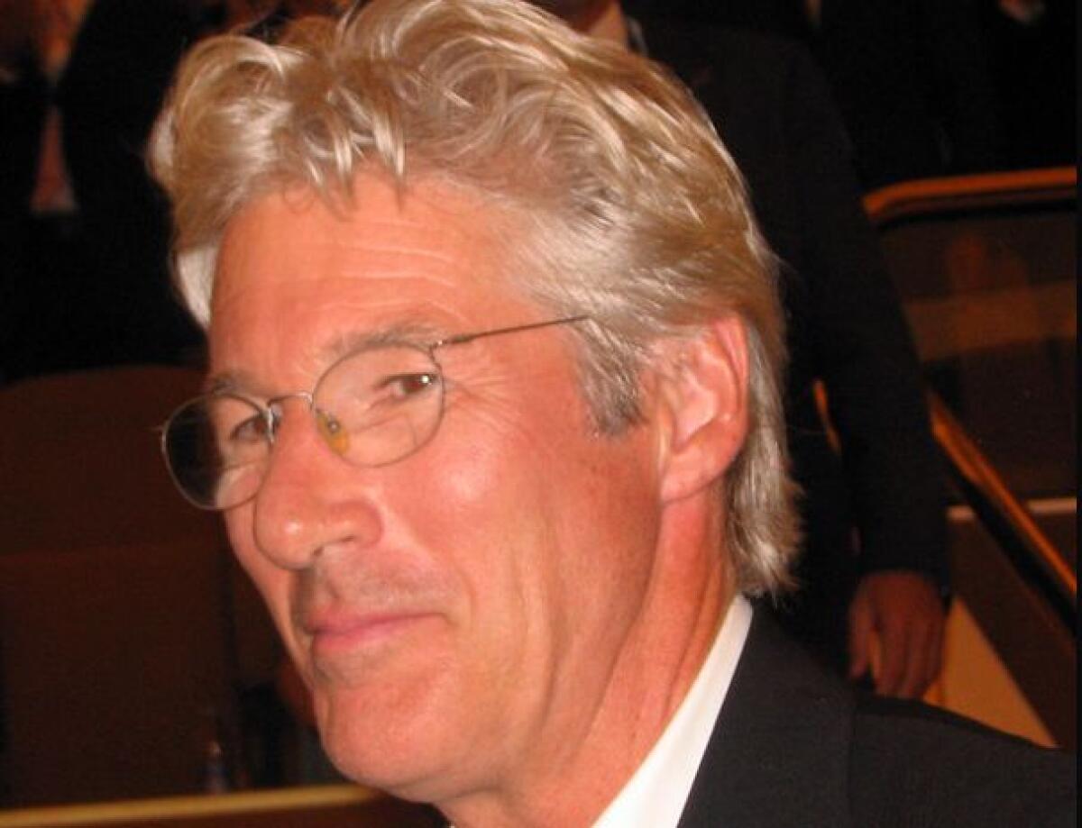 RICHARD GERE VISITA GLI UFFIZI - 
