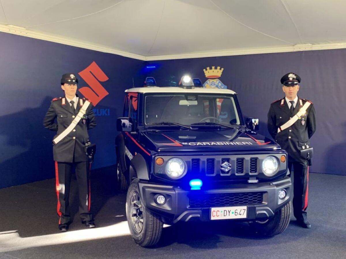 DIECI SUZUKI JIMNY AI CARABINIERI PER CONTROLLO PARCHI NAZIONALI - 