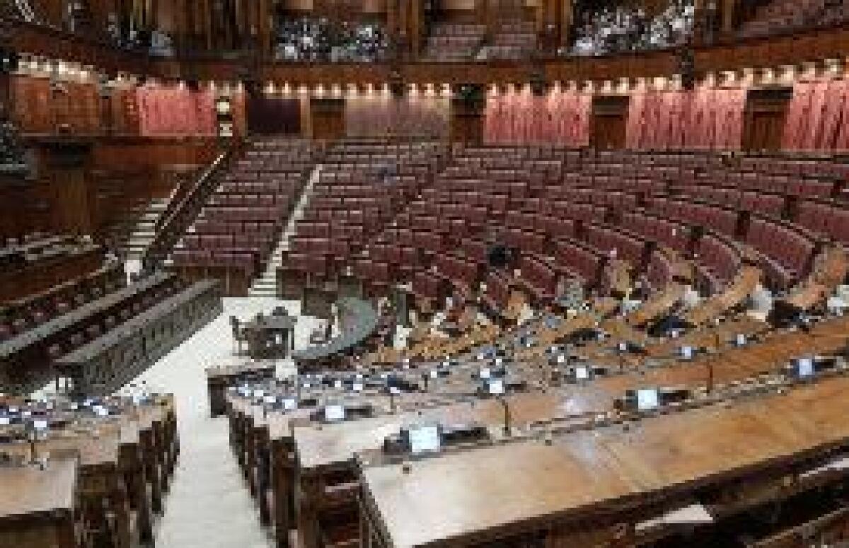 VIA LIBERA DELLA COMMISSIONE CAMERA AL TAGLIO DEI PARLAMENTARI - 