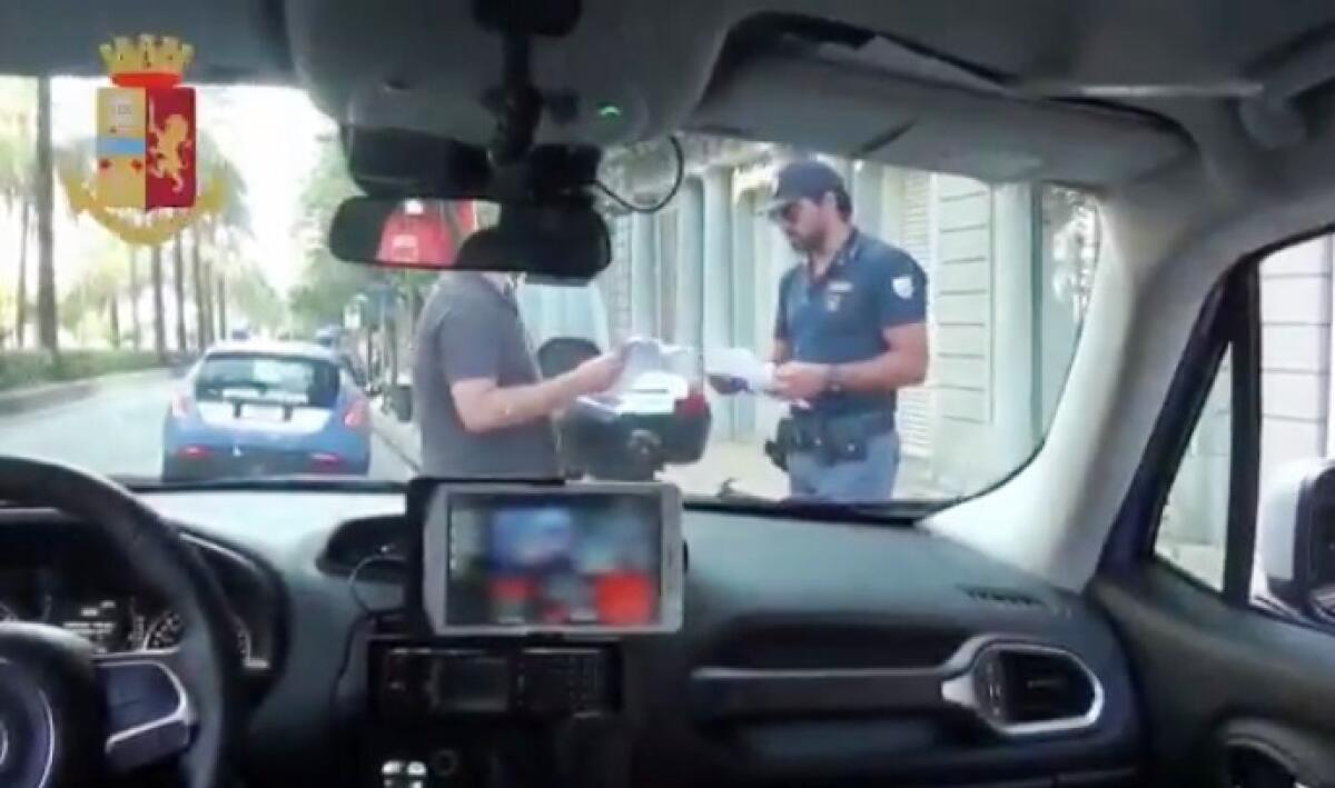 L'hashish nascosto nella sella dello scooter, arrestato ventunenne - 