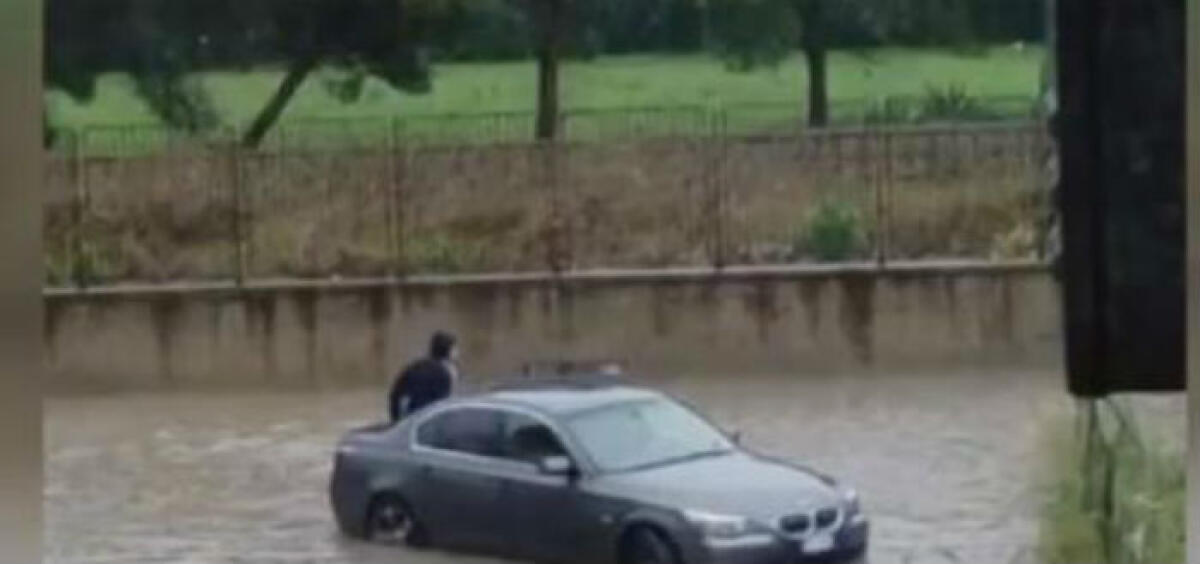 Allerta meteo elevata ancora fino a questa sera, allagamenti e disagi in città - 