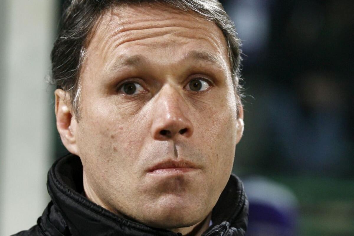 VAN BASTEN NELLA BUFERA PER ESPRESSIONE NAZISTA IN TV - 