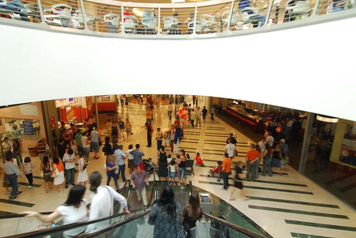 A NOVEMBRE FIDUCIA DEI CONSUMATORI IN DECISO CALO - 
