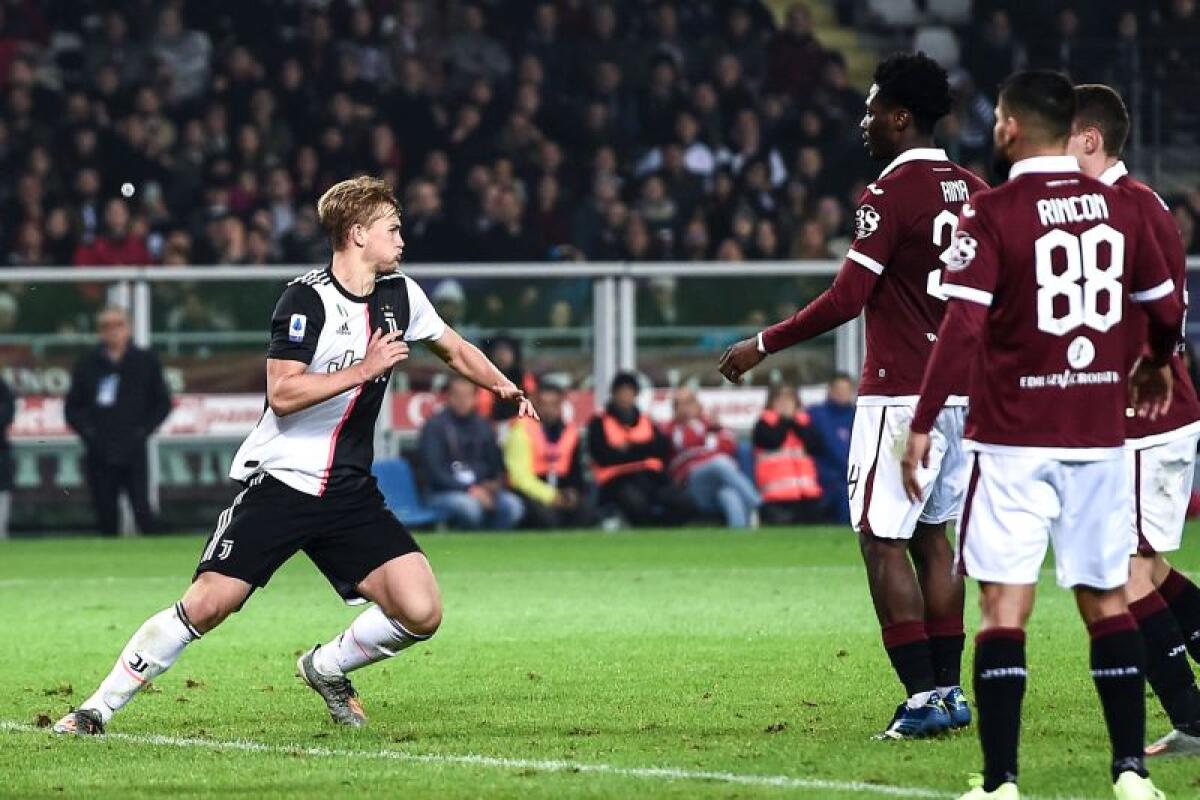 DE LIGT STENDE IL TORO, ALLA JUVE DERBY E PRIMATO - 