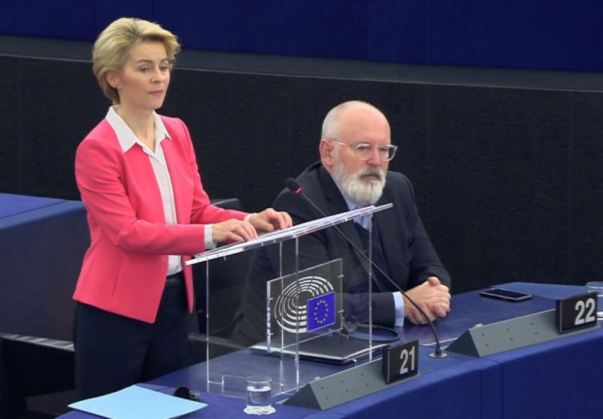 DA EUROPARLAMENTO VIA LIBERA A COMMISSIONE UE GUIDATA DA VON DER LEYEN - 
