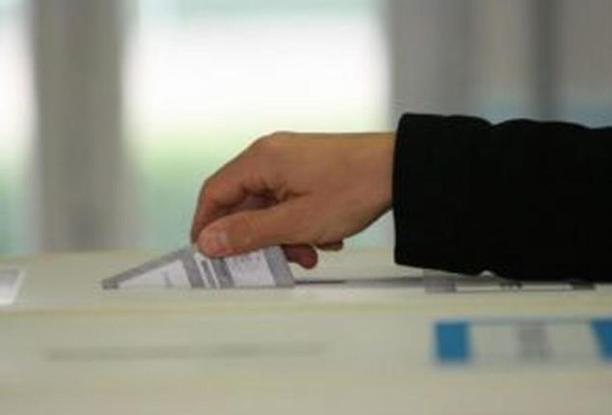 VOTO IN SPAGNA PREMIA SOCIALISTI E ULTRADESTRA MA NON DÀ MAGGIORANZA - 