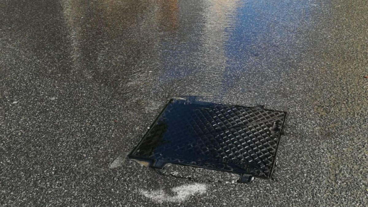 Vasta perdita idrica in via Cascino, l'ennesima denuncia: strada invasa dall'acqua -
