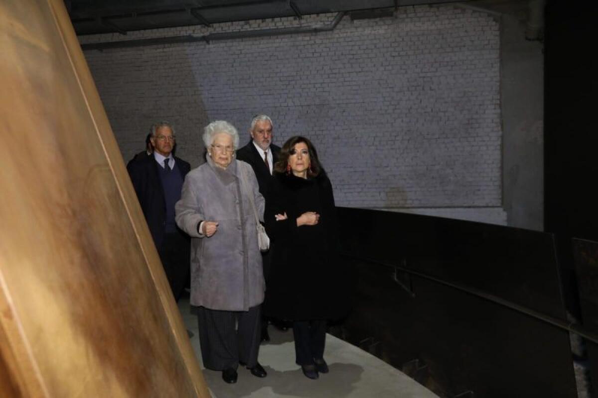 CASELLATI E SEGRE VISITANO IL MEMORIALE DELLA SHOAH -