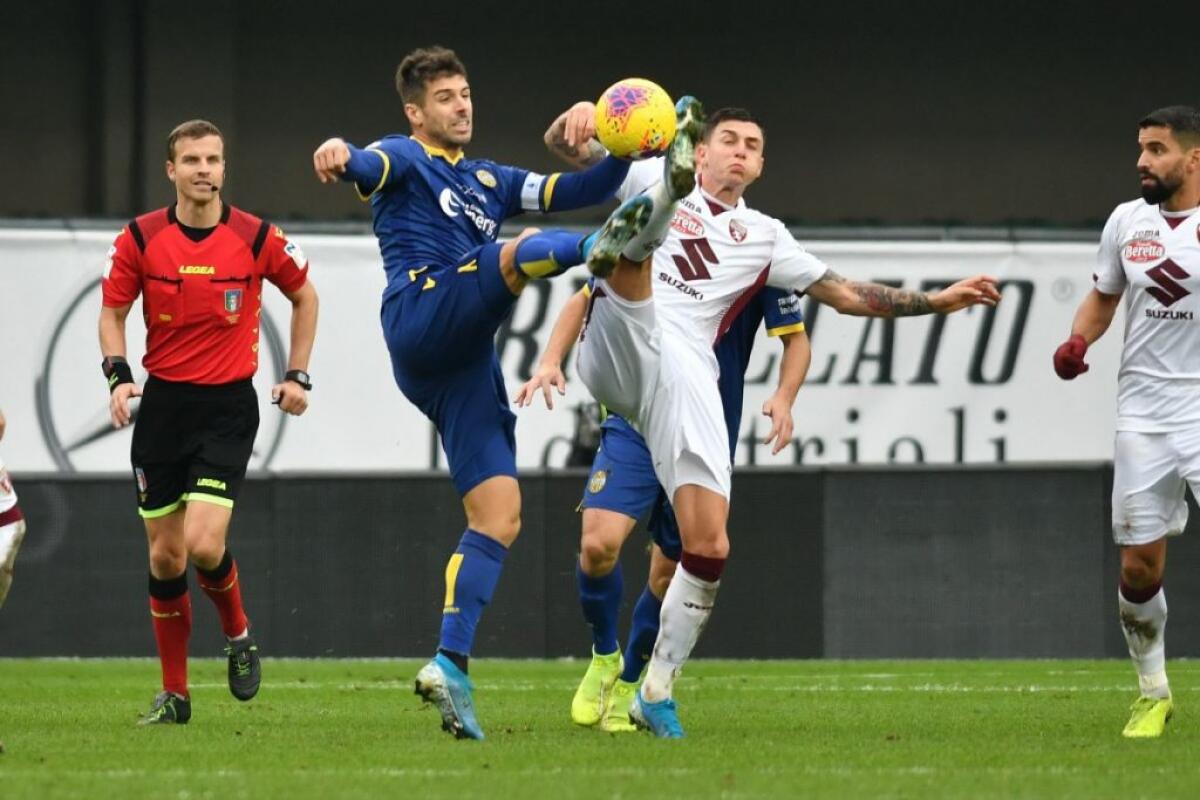 VERONA RIMONTA DA 0-3 E PAREGGIA 3-3 COL TORINO -