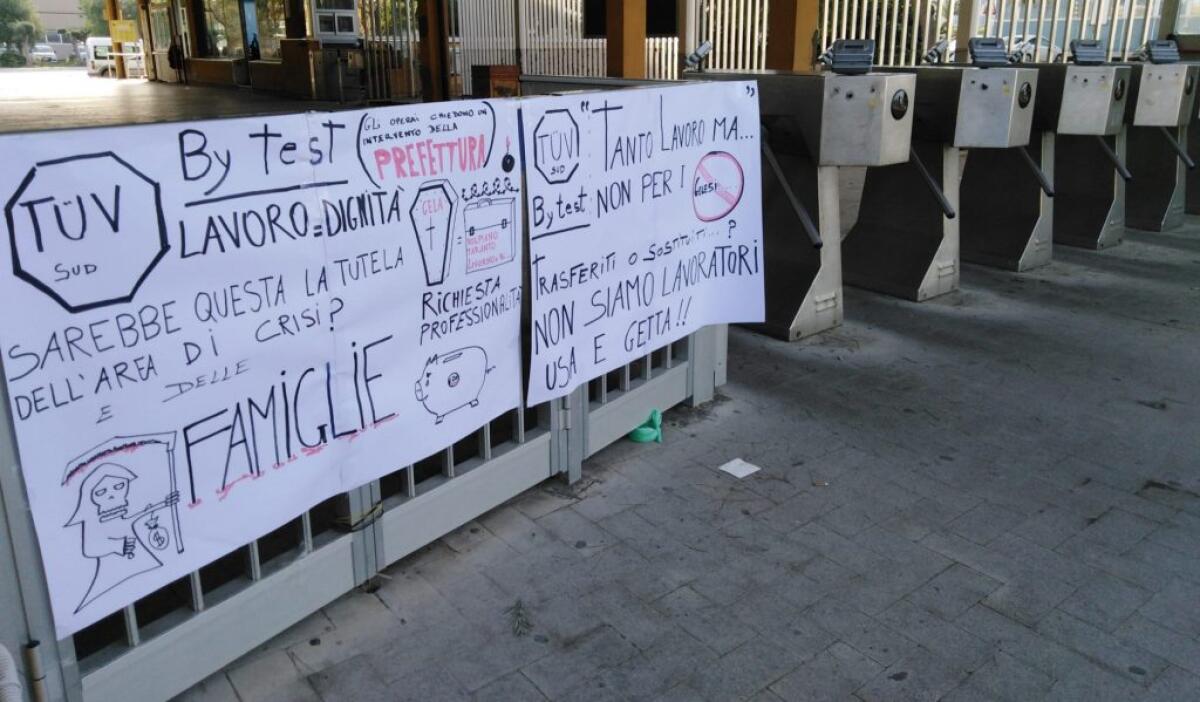 Sciopero "Bytest", operai protestano in raffineria: "Intervenga prefetto" - 