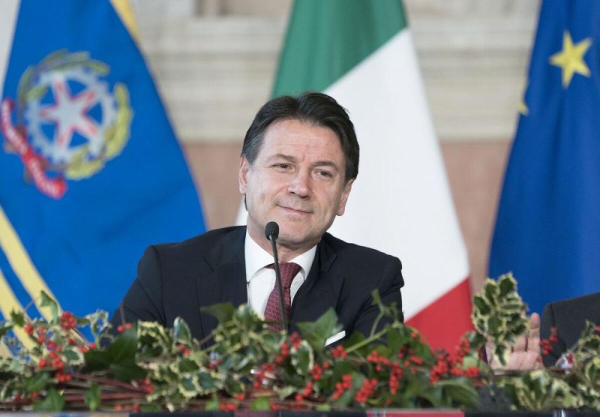 CONTE SDOPPIA MINISTERO SCUOLA E NOMINA AZZOLINA E MANFREDI - 