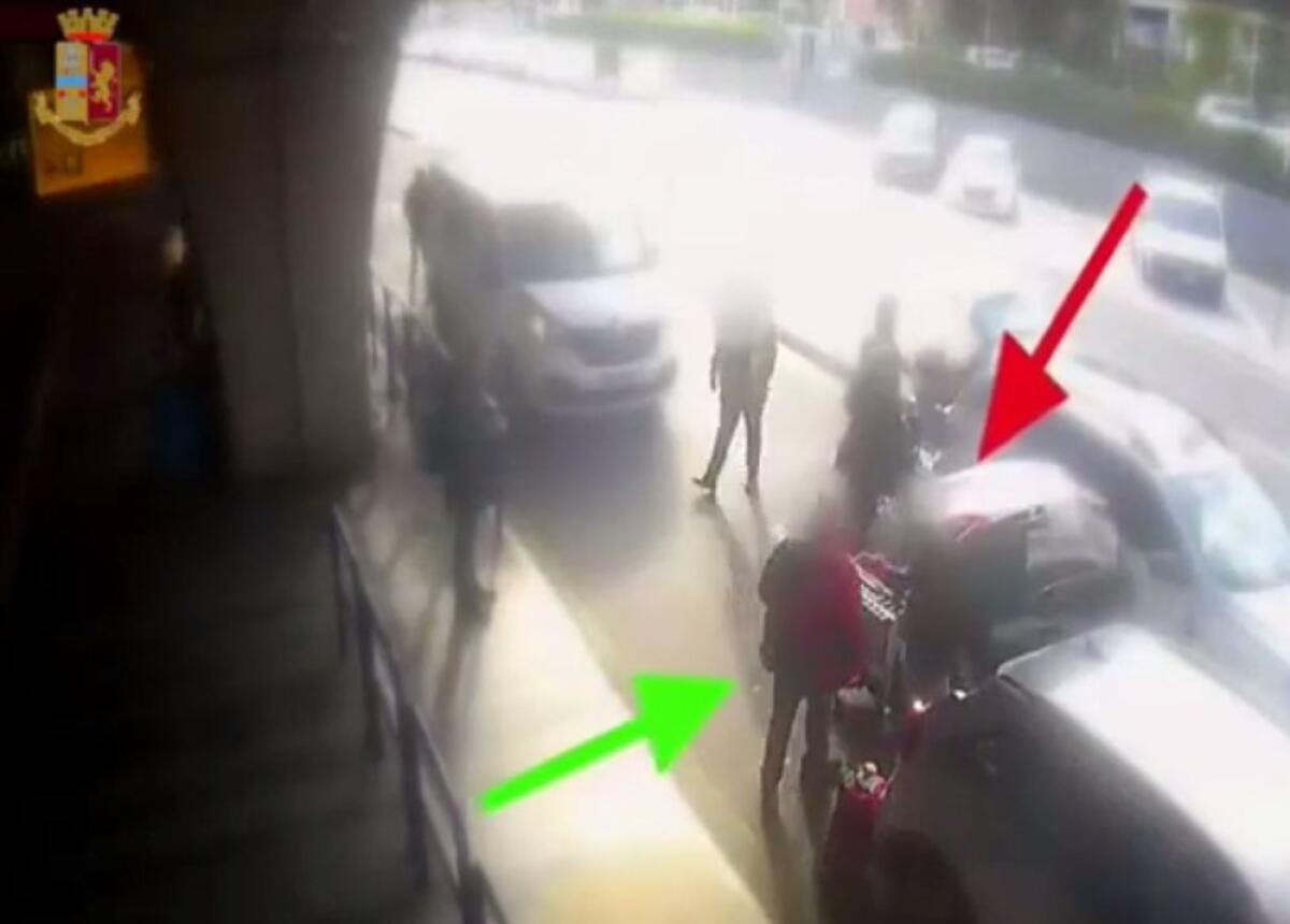 CHIEDE L’USO DEL TASSAMETRO A FIUMICINO, TASSISTA GLI ROMPE IL NASO -