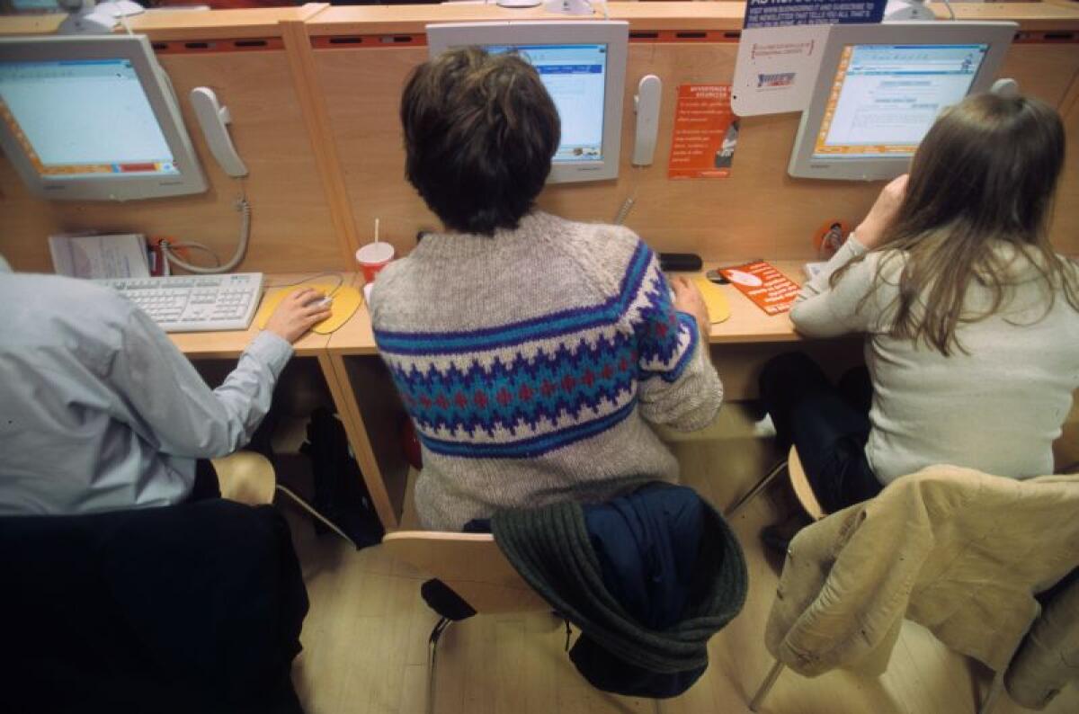 INTERNET, PER IL 41,6% DEGLI ITALIANI COMPETENZE DIGITALI BASSE - 