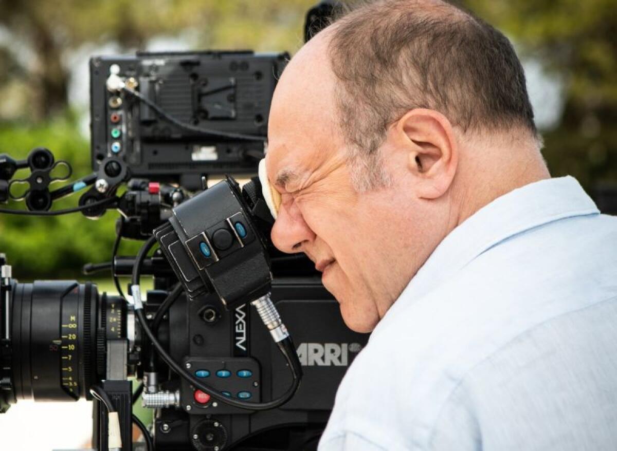 TORNA CARLO VERDONE, DAL 27 FEBBRAIO “SI VIVE UNA VOLTA SOLA” -