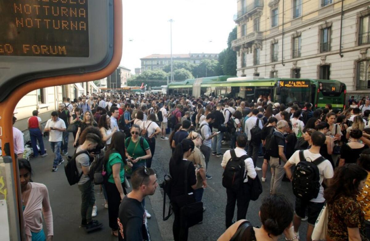 CENSIS: ITALIANI SEMPRE PIÙ INCERTI SUL FUTURO, IL 26% TEME RECESSIONE - 