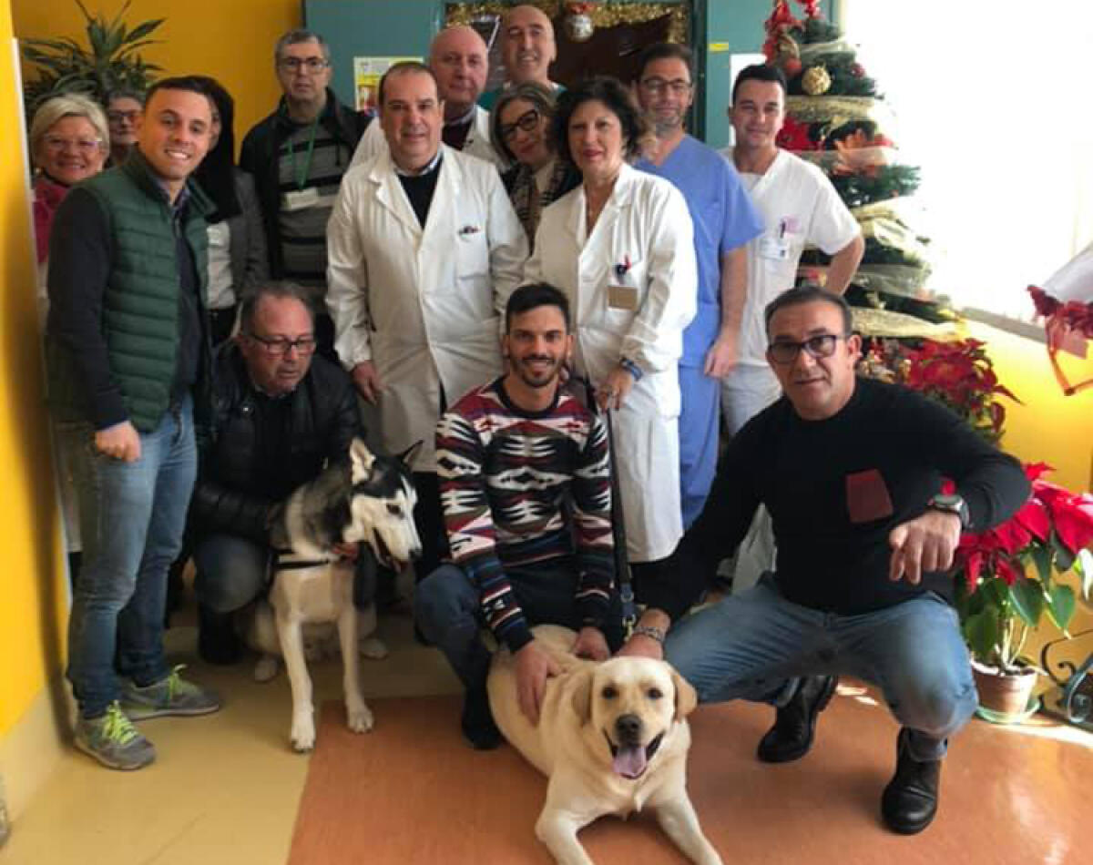 I cani in corsia per regalare un sorriso ai pazienti di Pediatria e dell'Hospice - 